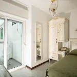 Hotel Oasi 3*