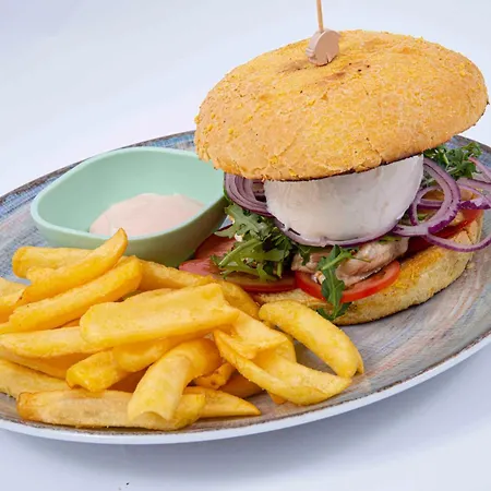 Ξενοδοχείο Oasi 3*