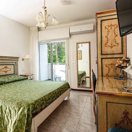 Ξενοδοχείο Oasi 3*