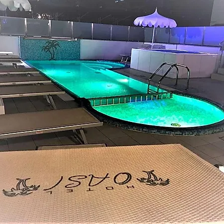 Hotel Oasi 3*