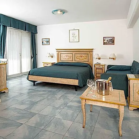 Oasi Hotel
