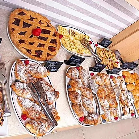 Hotel Oasi 3*